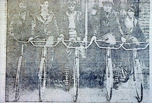 219266_195405613834963_195405297168328_462719_5042494_o 5 cyclists